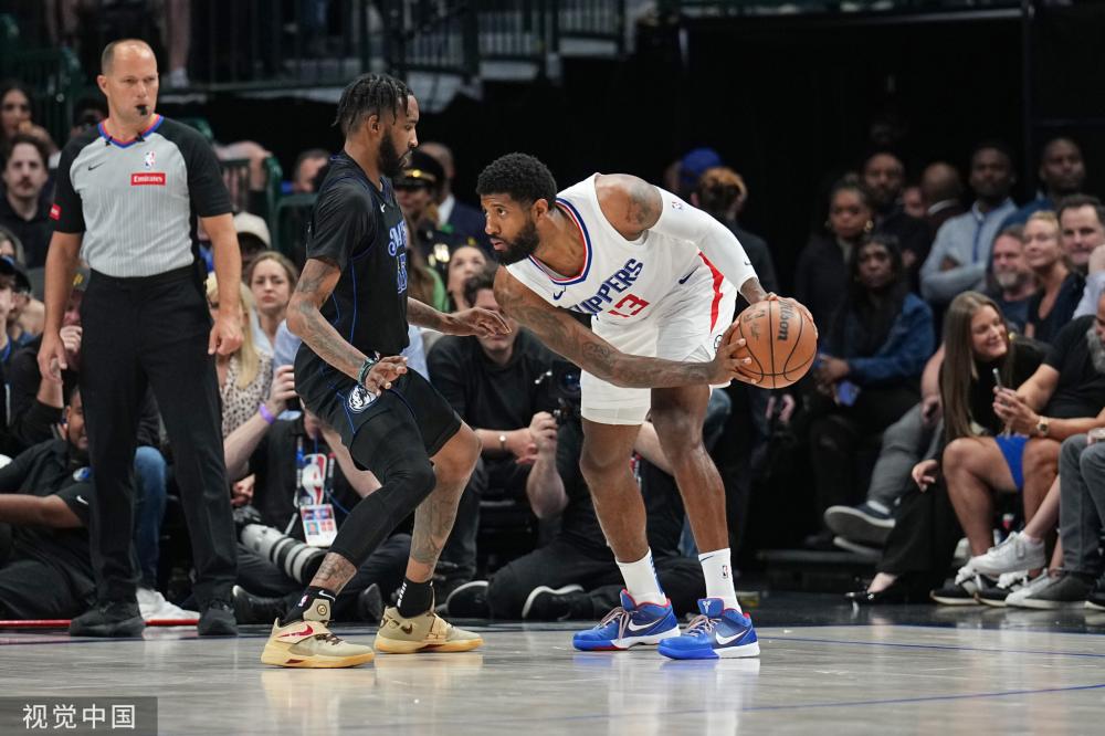 轻的球员来 轻的球员来