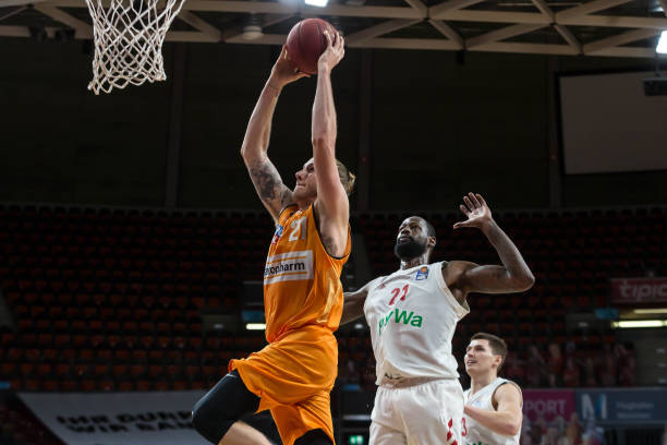 次精妙的角 次精妙的角