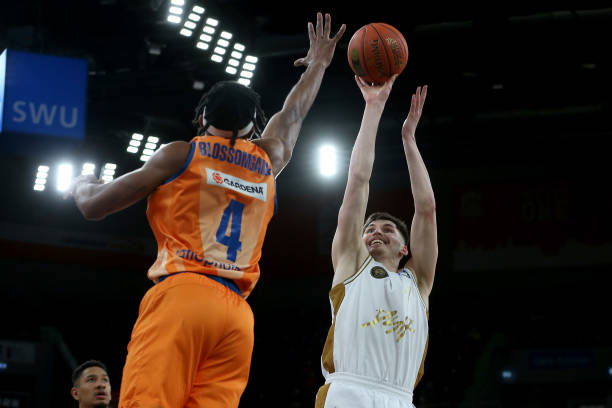 压力并脱颖 压力并脱颖