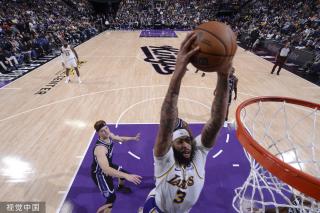 破对手防线 破对手防线