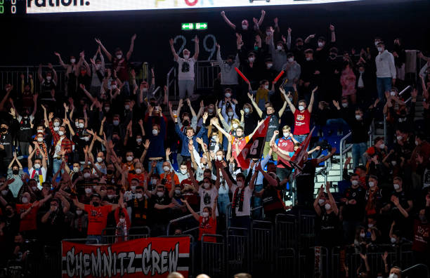 参与者们切 参与者们切